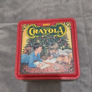 Vintage Crayola 1992 Binney And Smith Christmas Collector Tin